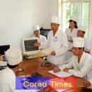 북의 의학- 피와 살을 내어주는 의료·보건일꾼들, &#39;정성운동&#39; 이미지