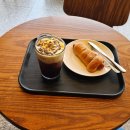 스타벅스 안성석정DT점 | 스타벅스 신메뉴 토이스토리 우디콜드브루 소시지브레드 후기 (ft.사이렌오더)