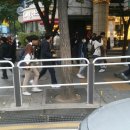 홍대입구역 8번 출구 앞 이미지