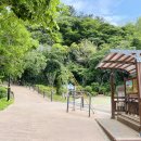 경로공원 공중화장실 이미지