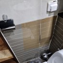 씨유 청주산남원룸점 | 아파트 욕실 금가서 깨져버린 타일 부분교체 현장