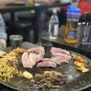 황금돼지솥뚜껑삼겹살 이미지