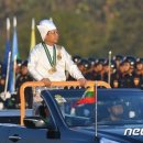 미얀마.수치 고문에게 징역 33년형을 선고했다 이미지