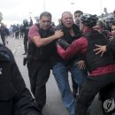 아르헨 지방장관, 버스기사 시위현장 갔다가 무차별 폭행 당해 이미지