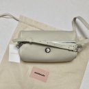 new 나도 가죽공예가 | 미닛뮤트 뉴브렛백 아이보리 minitmute new brett 26SS 신상 가방 내돈내산 후기 +착샷