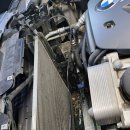 BMW F10 528i 부동액 유출 라디에이터 냉각수 유출로 인해 라디에이터 교환&부동액 교환&체인덴셔너 교환하였습니다. 이미지