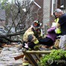 미국 중서부 강타한 &#39;토네이도&#39;에 &#34;최소 10명 사망&#34; 이미지