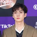 아론 이미지