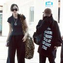 에스파 닝닝 '운동 자극 제대로', 블랙톱으로 완성한 완벽한 복근