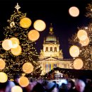 손 끝으로 빛나는 유리공예 이미지