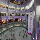 메타폴리스 앞 이미지