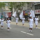 요번 도민체전 수원에서 열려서 성화봉성에 참여한 팔달구 여성축구단입니다.^^ 이미지