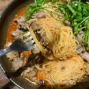 웃음뻥튀기 | 영등포시장역 맛집 술집 지르박 숯불 우삼겹 골뱅이 비빔면, 숯불 베이컨 김치볶음밥 후기