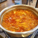 양푼생돼지김치찌개 이미지