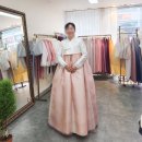 [부산시상식한복] 단아한 핑크 한복으로 품격 있게! 행사한복, 하객한복 대여는 더고운한복!