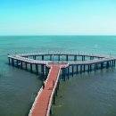 해상공원 분수대 위 이미지