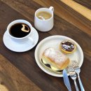 네모커피2 | 향긋한 커피와 맛있는 빵을 즐길 수 있는 용인베이커리카페 동그란네모