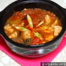 돼지고기 모듬찌개~오늘과 어울리는 따끈한 돼지고기 모듬찌개 이미지