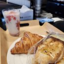 브로우드 | [브로 커피앤베이커리] 내돈내산 주말에 아내와 아이와 다녀온 월광수변공원카페 힐링 후기