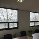 대신마을회관 | 인천 서구 마을회관 3층 사무실 콤비블라인드 시공 후기 – 그린 컬러 8개 창 설치