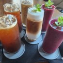 카페영터(CAFE0TEO) | 여수 오션뷰카페 카페너머 | 수제 디저트와 블루베리주스
