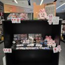 벌떼분식 | 신촌 현대백화점 괴담에 떨어져도 출근을 해야하는구나 전시 팝업스토어