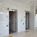 시립도서관1층 화장실 이미지