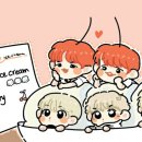 ice-creams and cherries 이미지