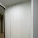 중원-33 | [여수동 센트럴타운 33평형 D타입] 신발장 필름 &amp; 실크 도배 시공 후기