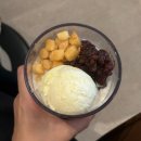 카페봄봄부산 | 카페봄봄 용호W스퀘어점 | 빙수와 디저트 즐기기