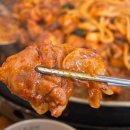 닭갈비쟁반국수 | 춘천맛집 춘천통나무집닭갈비 본점
