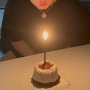 신황제남경쟁반짜장 | 흐린 풍경 속에 작은 문 하나