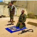 이스라엘 군대 안의 무슬림 병사의 신앙의 자유 이미지