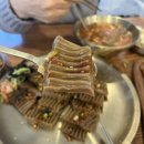 도니네족발보쌈 | 마포구청역 밥집 도토리묵 오겹보쌈 맛집 성미담