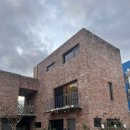 오소록한 벽돌집 이미지