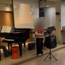 성악발성으로 가곡부르기 이미지