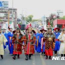 송철호시장님.울산의회황세영의장체육지원과.문화재과-울주군 국보147호 천전리각석기마행렬도 재현보전회 이미지