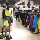 스포츠 아울렛 이미지