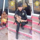 “아기가 이틀 굶었어요” 모유 내준 멕시코 경찰 이미지