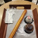 커피 레귤레이션 카페메뉴  - Latte Variation | 🥐 더현대서울 빵지순례 필수코스! 베즐리 츄러스에 심쿵, 달콤함에 녹아내려요 💖