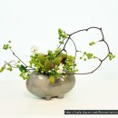 동양 꽃꽂이 이미지