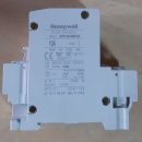 GCP-32AN 10A HONEYWELL 회로보호기 실사용품 이미지