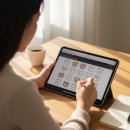 취미가 돈이 되는 시대, 이모티콘 만들기 | 🎨 똥손도 가능? 카카오톡 이모티콘 만들기로 월급 외 수익 창출하는 법! (무료 강의 꿀팁)