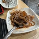 육뚝배기 국밥막국수 이미지