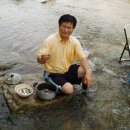 숲속의 계곡 이미지