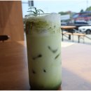 청주 맛집 아프릴레 사진 찍지 않고 지나갈 수가 없었어요