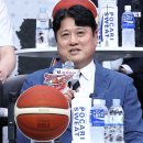 [THE JOONGANG]KT로 갈아탄 문경은 감독과 김선형, 첫경기서 KCC 완파 이미지