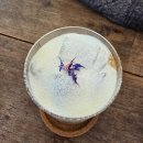 라떼온 | 천안 광덕산 햇살 가득 계곡 앞 카페 '온마이포레스트' 허니 포레스트라떼 맛집 솔직 후기