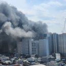 [속보]서울 이문동 아파트 건축현장에 화재…검은 연기 치솟아 이미지