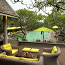 행진당구장 | 치앙마이 포시즌스 리조트 수영장 메인풀 레지던스풀 농부의 퍼레이드(Farmer's Parade)